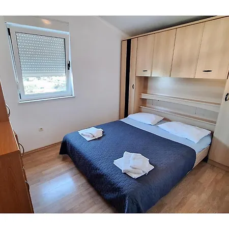 Apartment Awesome In