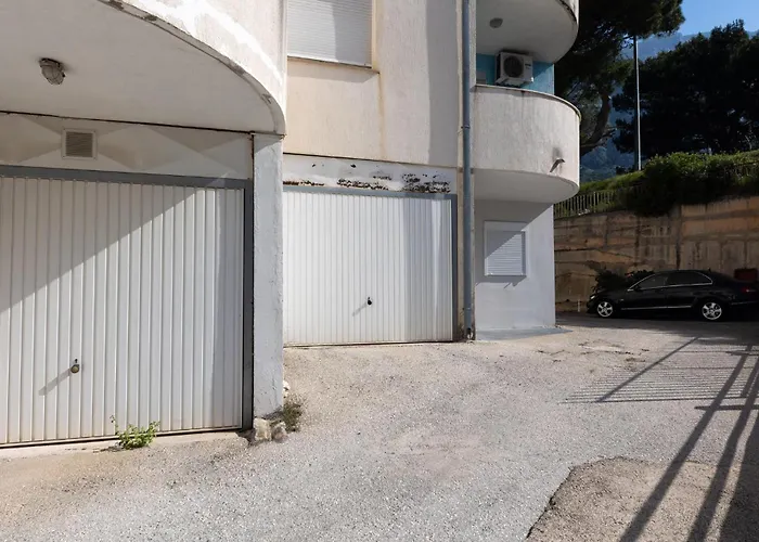 Apartamento Awesome In Baška Voda